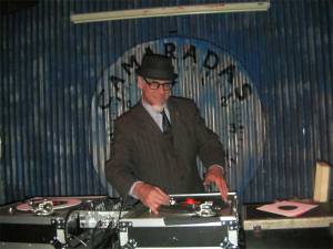 The Boog swings at the Uptown Getdown!