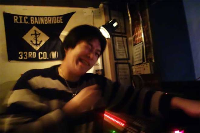 DJ Hiromu swings at Rebel Night!