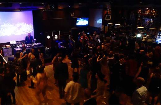 Dance action at Subway Soul Club!