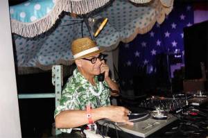 Phast Phreddie the Boogaloo Omnibus swings at Hula Rock II!!