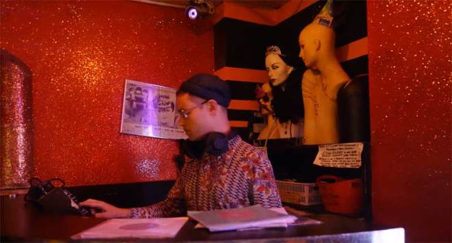 Moses Funk swings at Out of Sight!