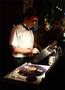 New comer DJ Rata swings at the BIG TEN INCH!