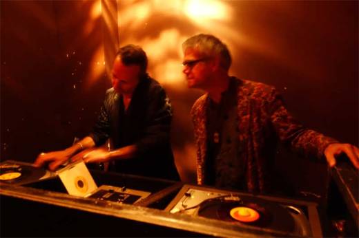 Ol' Stark ques a boss record as Phast Phreddie the Boogaloo Omnibus looks on!